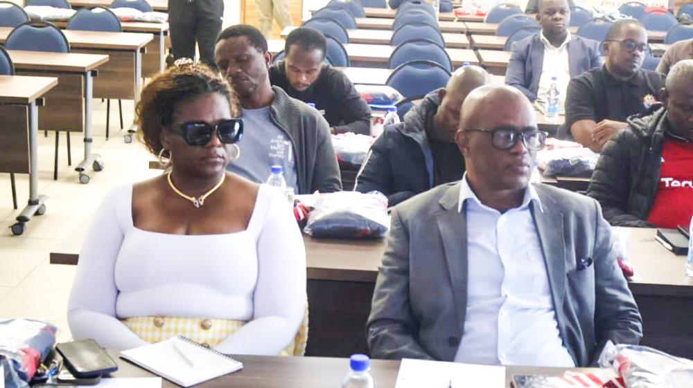 Mbabane Highlanders President Shauwn ‘MaMkhize’ Mkhize and Mbabane Swallows BoGs member Welile Mabuza during the PLE BoGs meeting on Friday. (Pic: Sanele Jele)